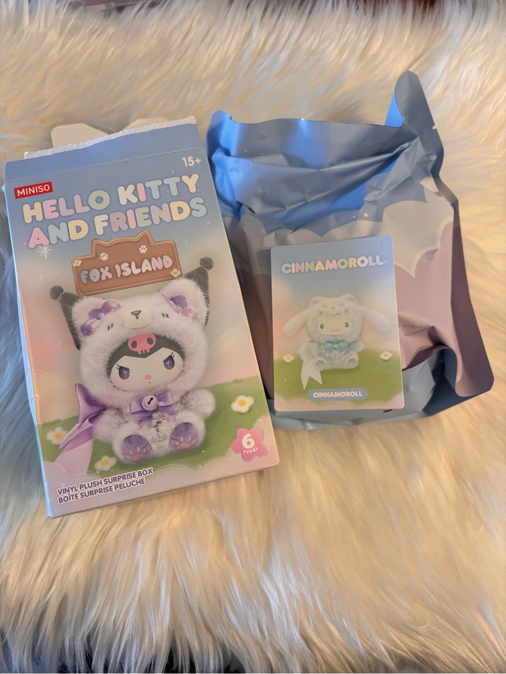 Hello Kitty and Friends Fox Island Vinyl Plush Keychain OPEN BOX (Cinnamoroll)
